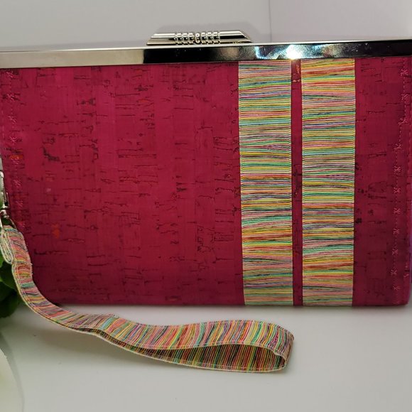 Handmade Magenta Cork Clutch - Picture 1 of 4